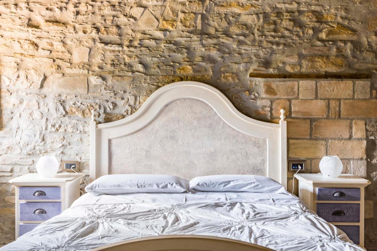 Agriturismo Il Salice Tizzano Val Parma Luaran gambar
