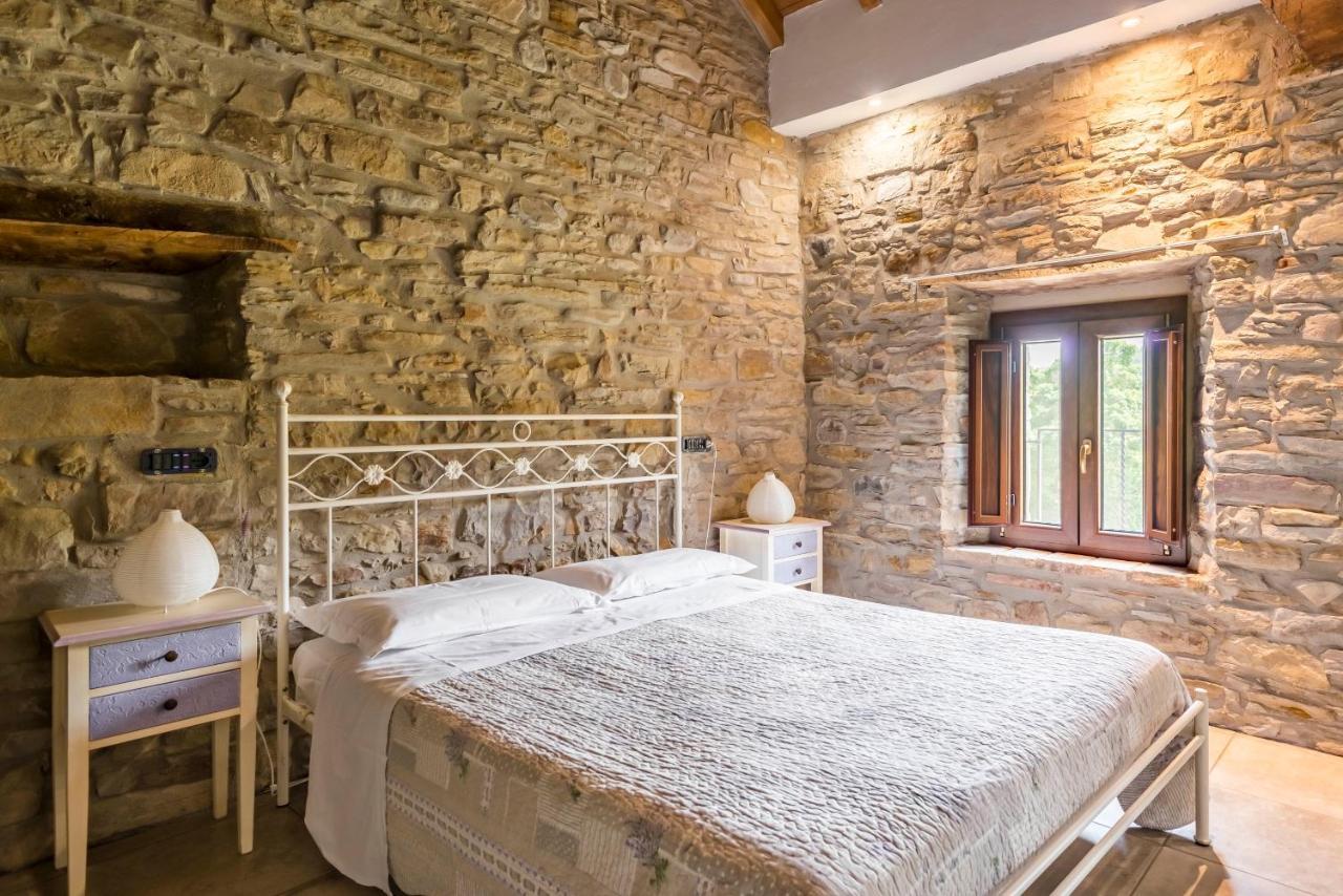 Agriturismo Il Salice Tizzano Val Parma Luaran gambar