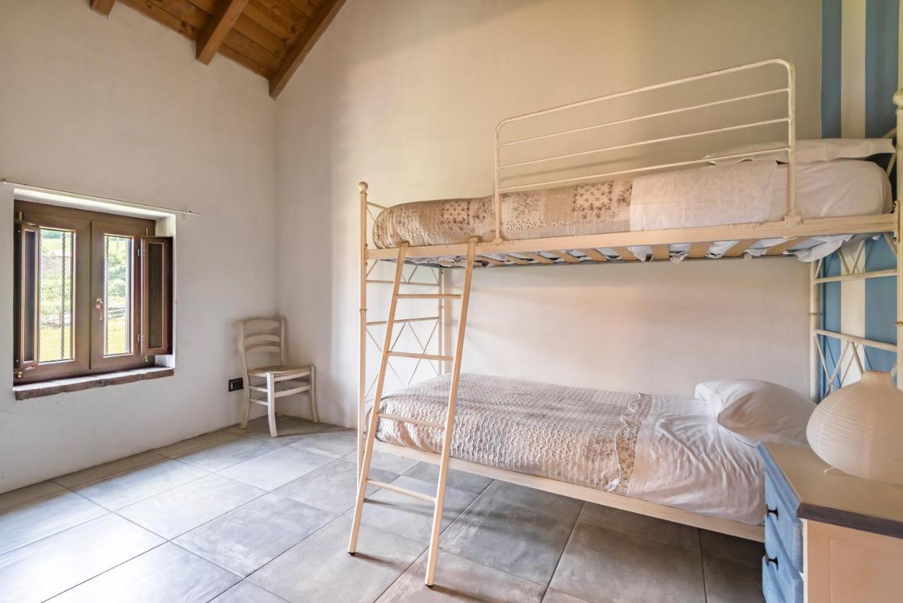 Agriturismo Il Salice Tizzano Val Parma Luaran gambar