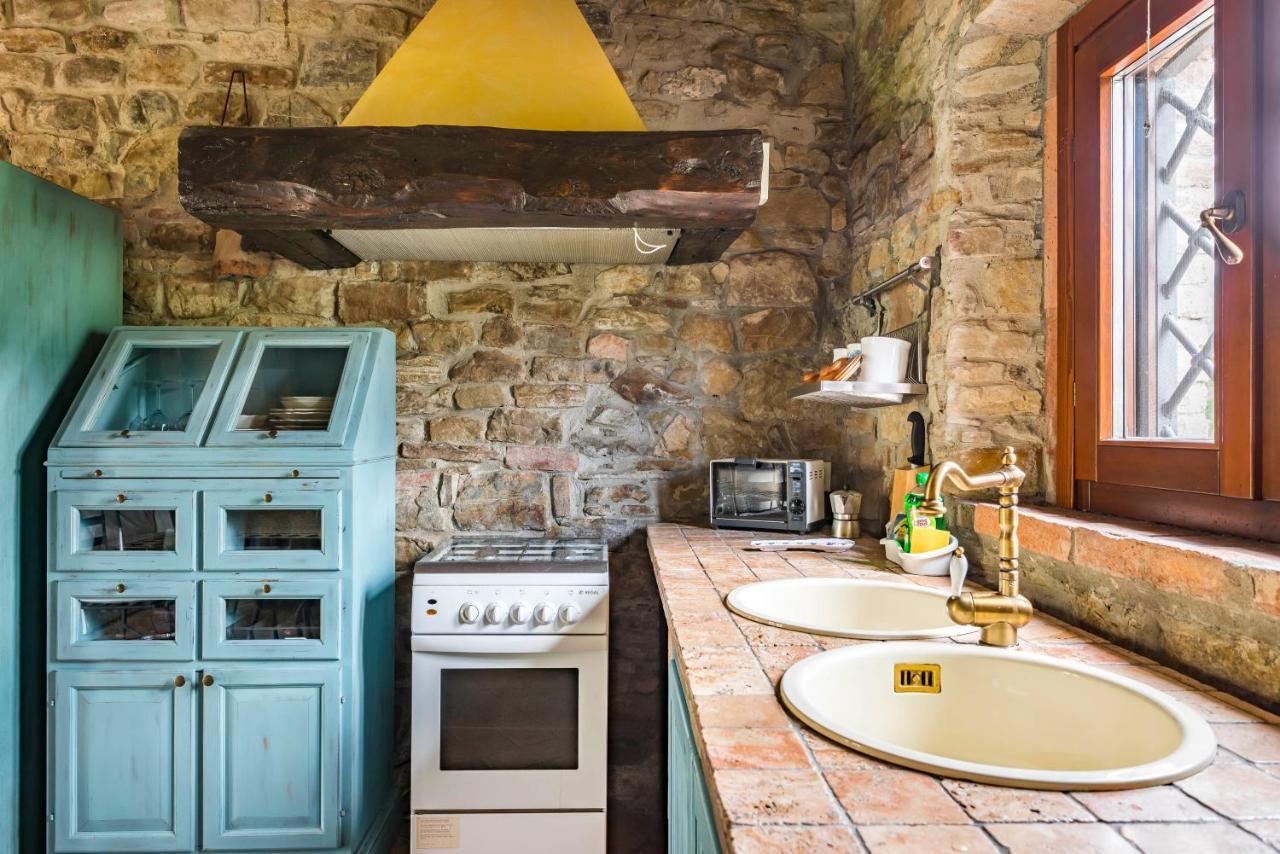 Agriturismo Il Salice Tizzano Val Parma Luaran gambar