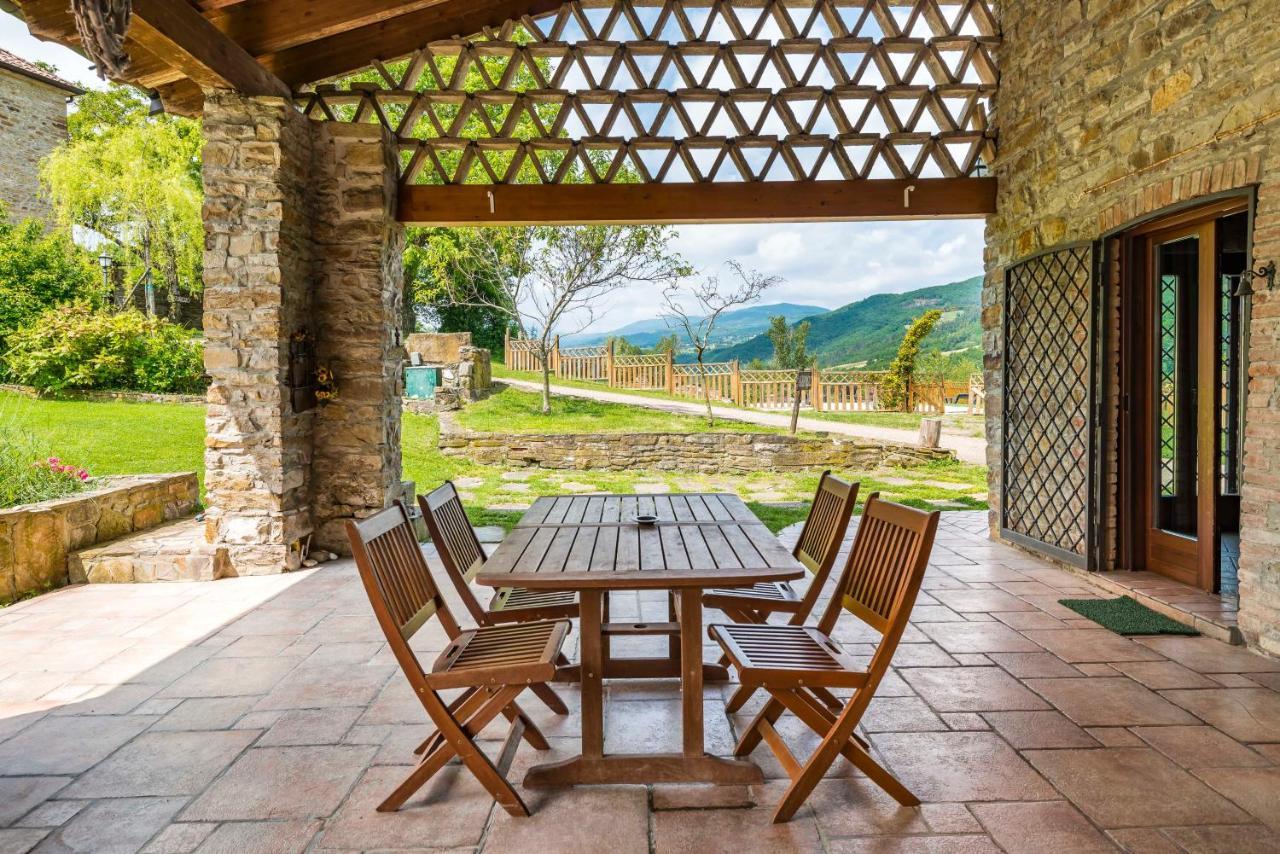 Agriturismo Il Salice Tizzano Val Parma Luaran gambar