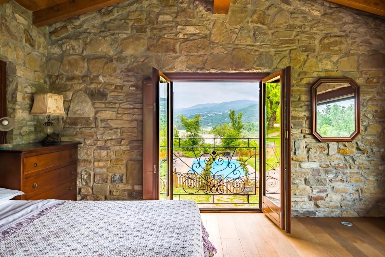 Agriturismo Il Salice Tizzano Val Parma Luaran gambar