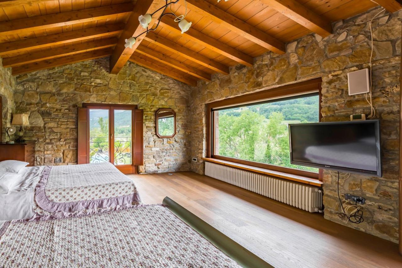 Agriturismo Il Salice Tizzano Val Parma Luaran gambar