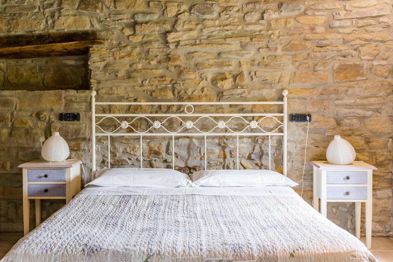 Agriturismo Il Salice Tizzano Val Parma Luaran gambar