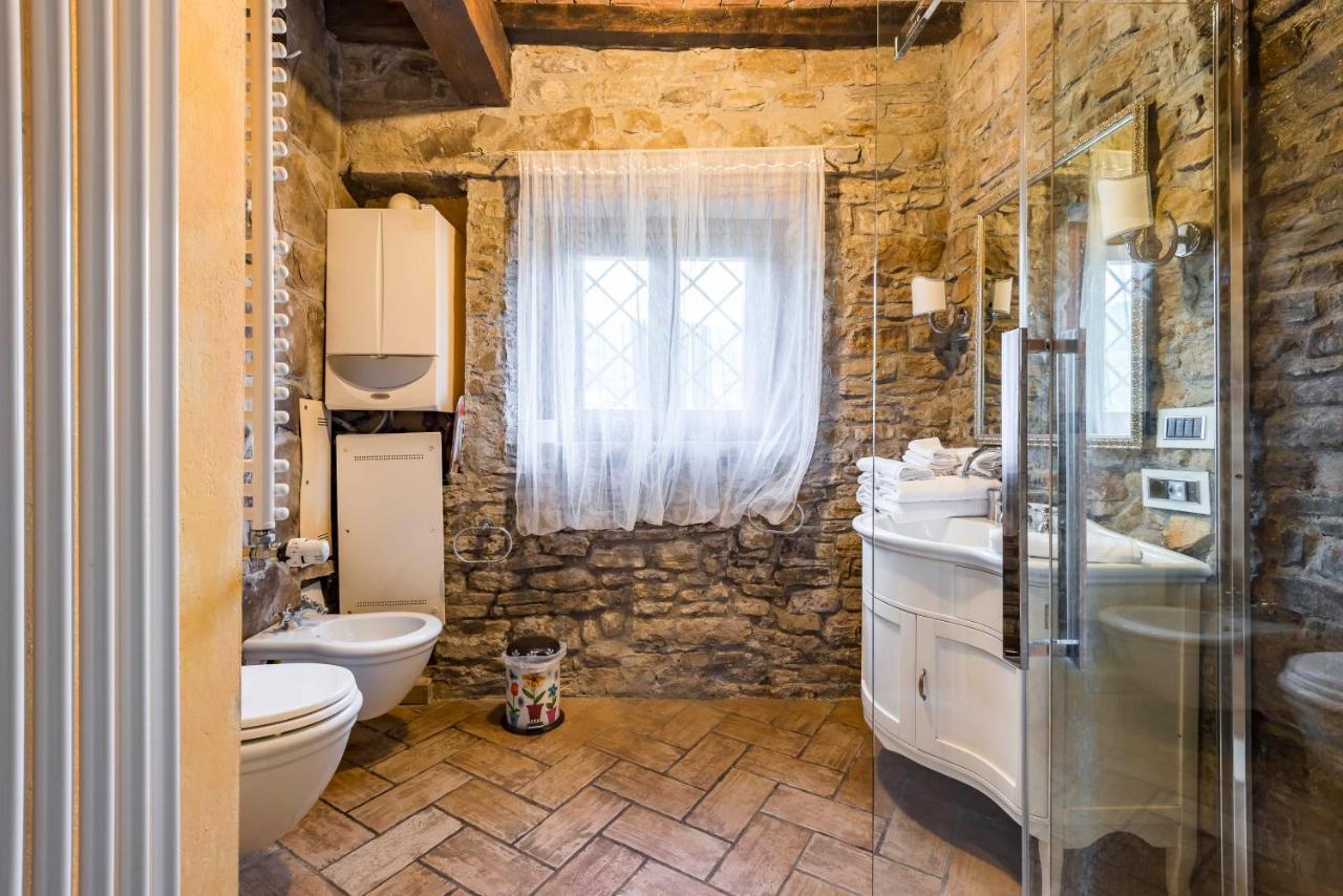 Agriturismo Il Salice Tizzano Val Parma Luaran gambar