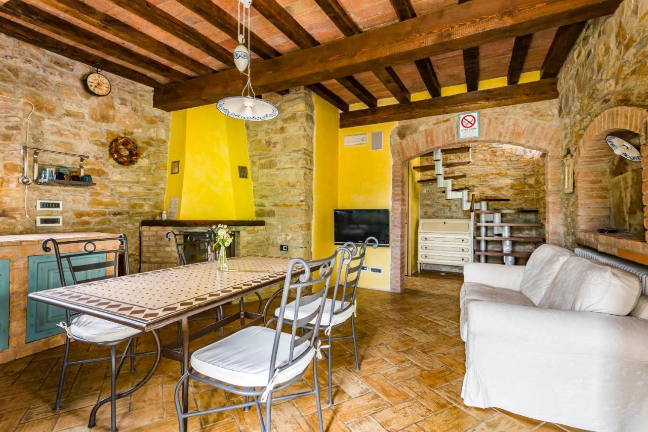 Agriturismo Il Salice Tizzano Val Parma Luaran gambar