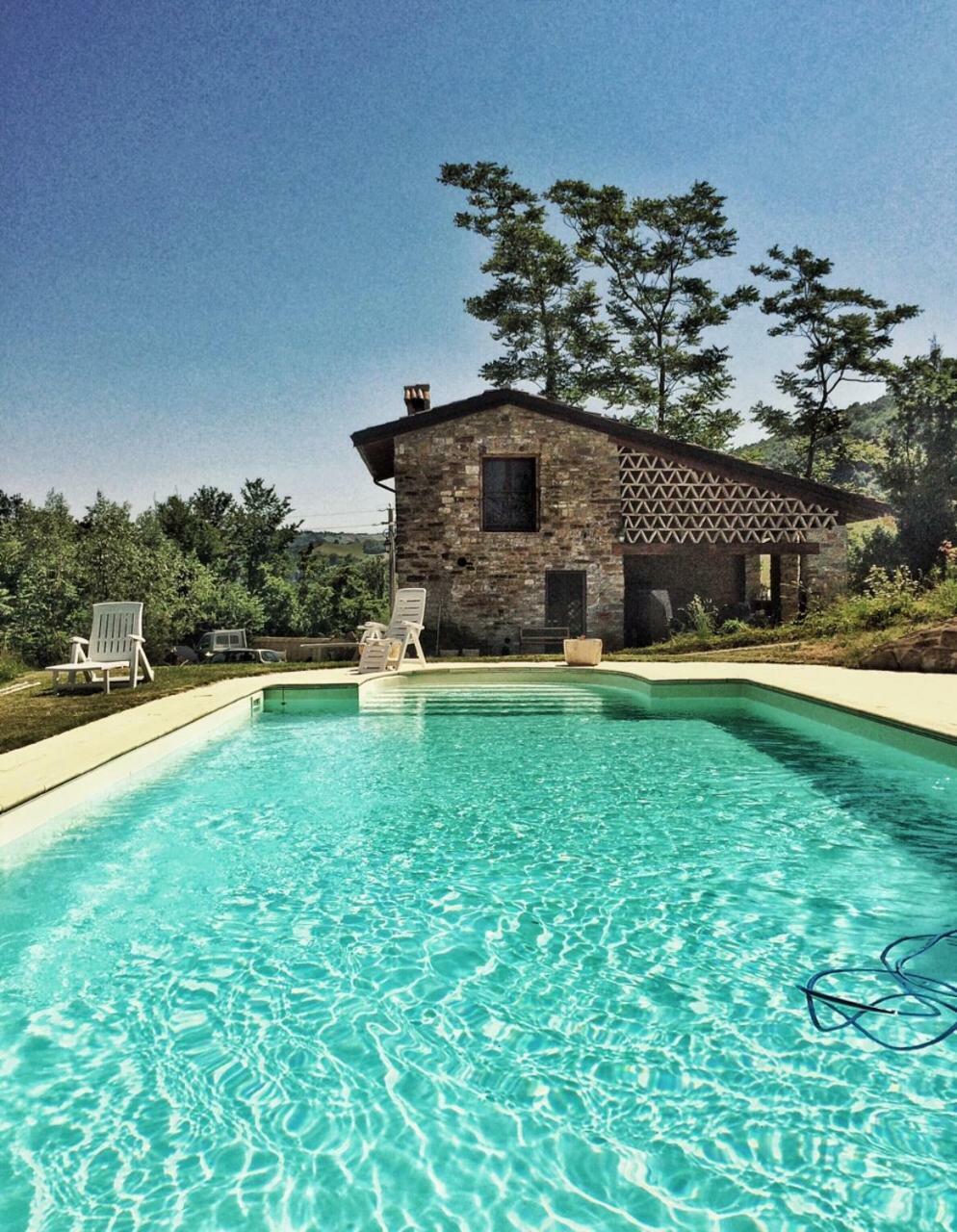 Agriturismo Il Salice Tizzano Val Parma Luaran gambar